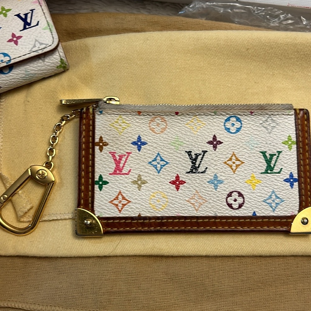 Louis Vuitton Murakami White 3 piece, wallet, key classe and key holder bundle - Picture 14 of 17
